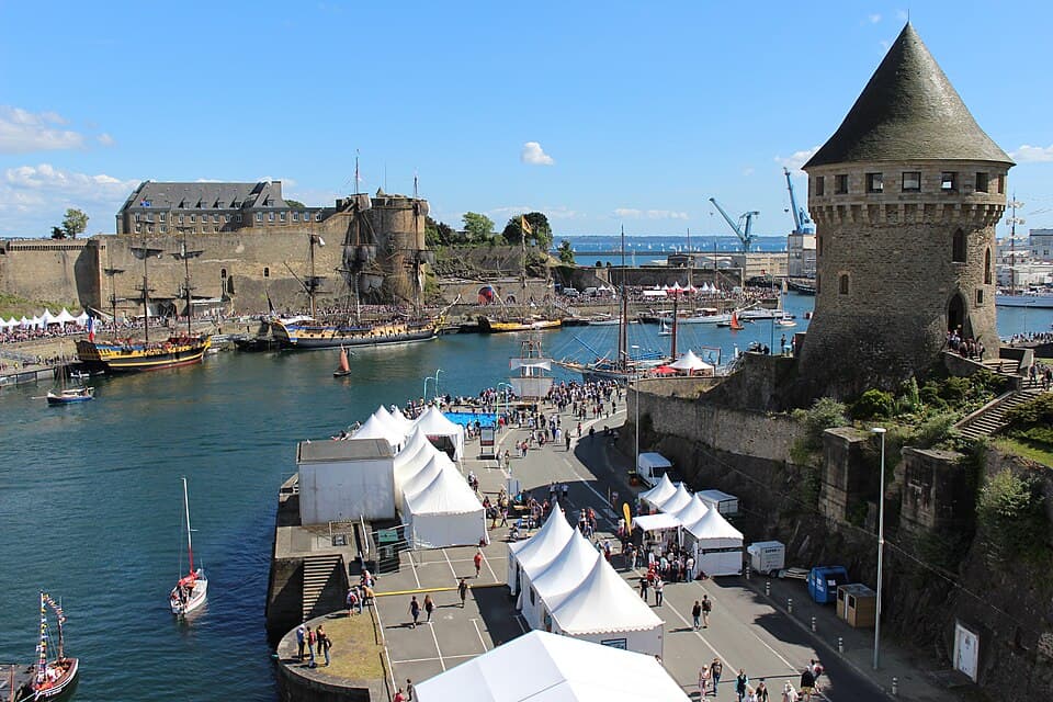 Car rental in Brest