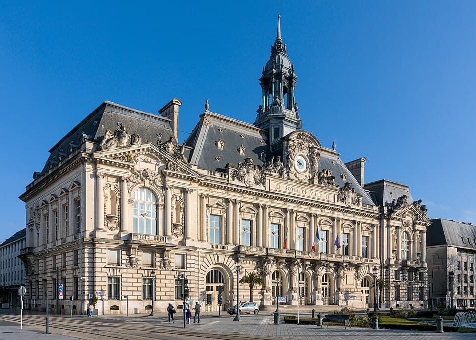 Car rental in Tours